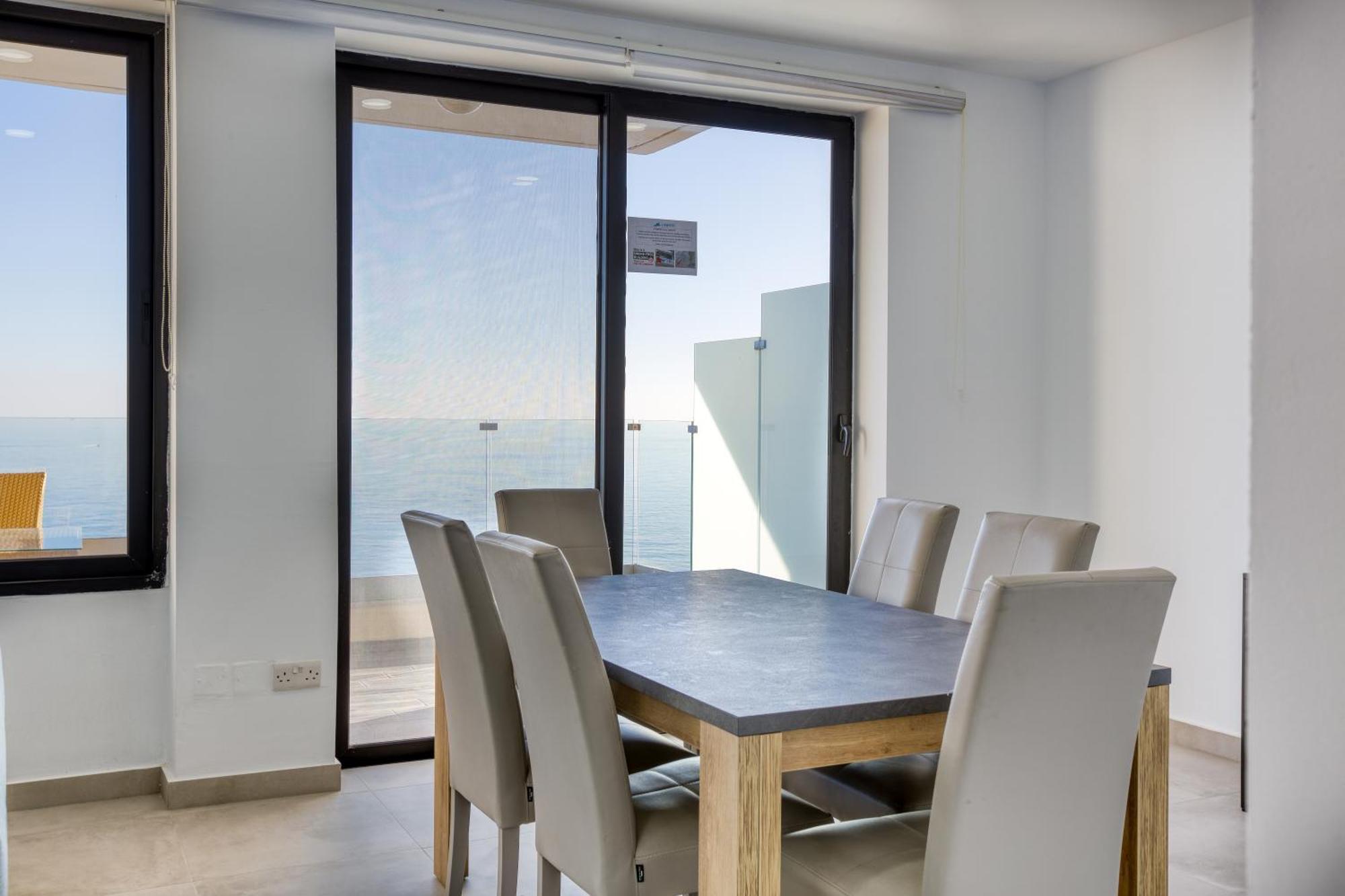 Seafront Sliema Apartment With Balcony & Sea Views By Jl Exterior photo