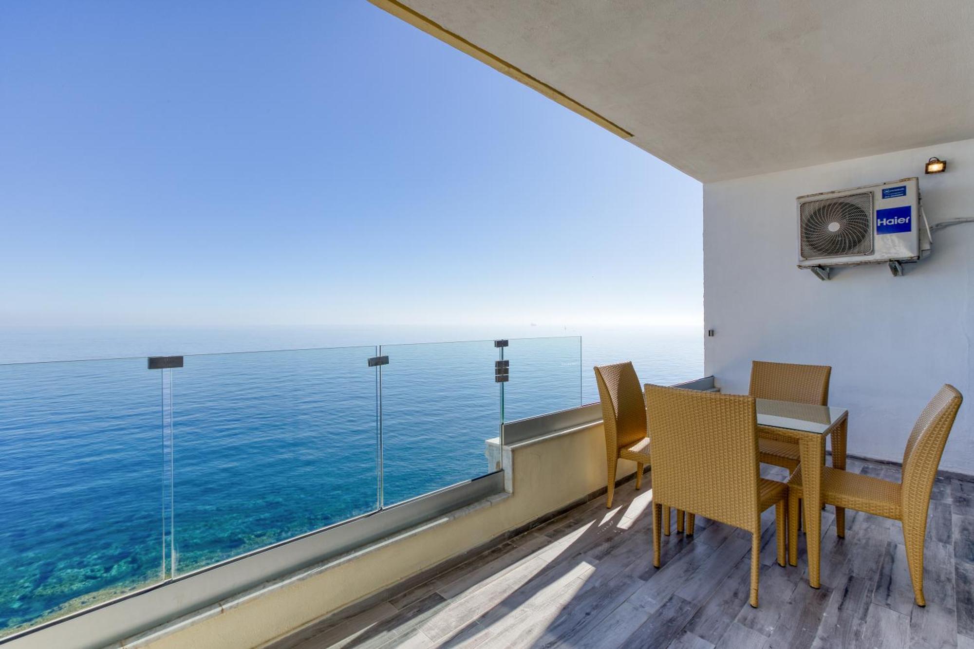 Seafront Sliema Apartment With Balcony & Sea Views By Jl Exterior photo