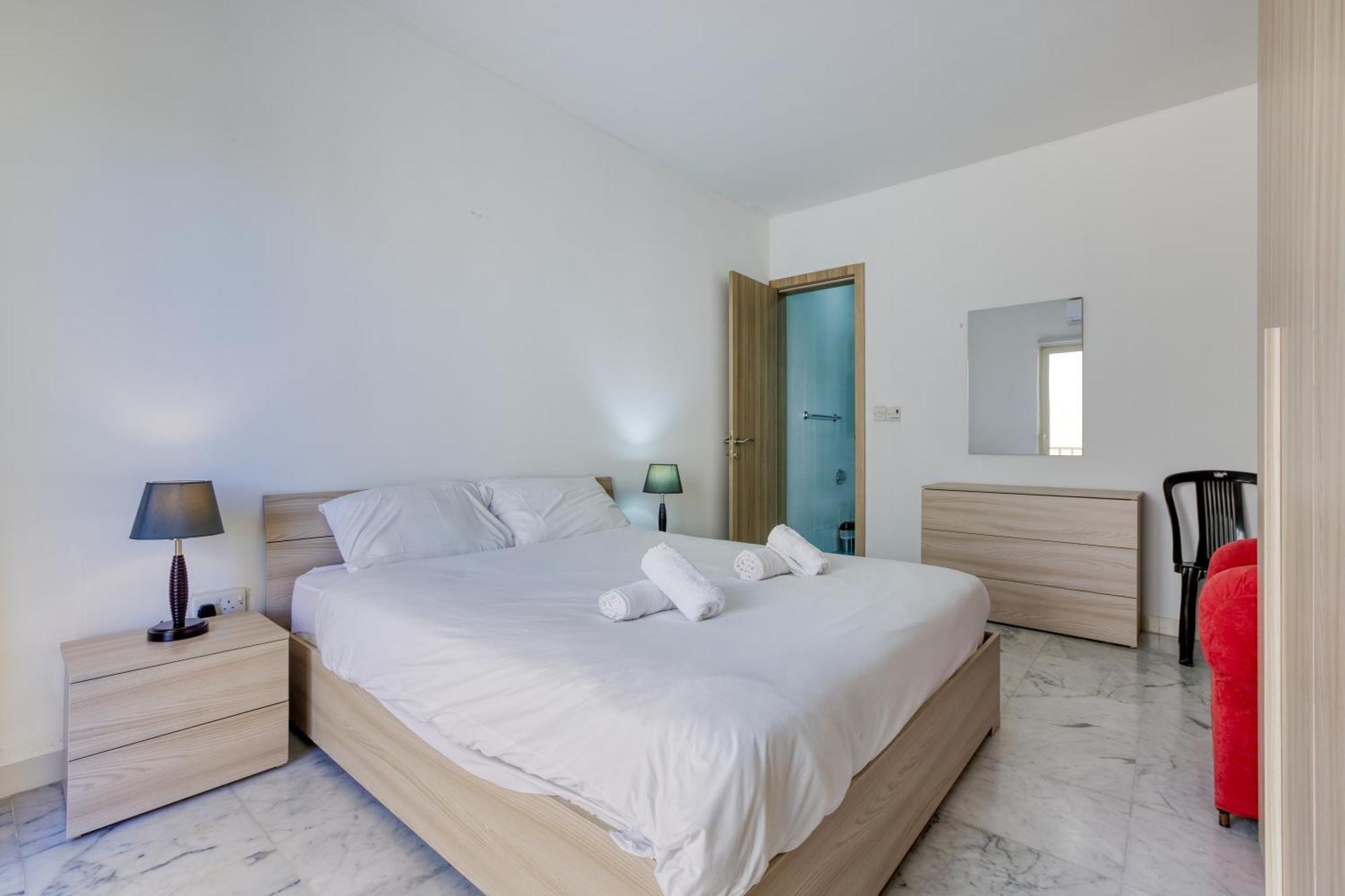 Seafront Sliema Apartment With Balcony & Sea Views By Jl Exterior photo