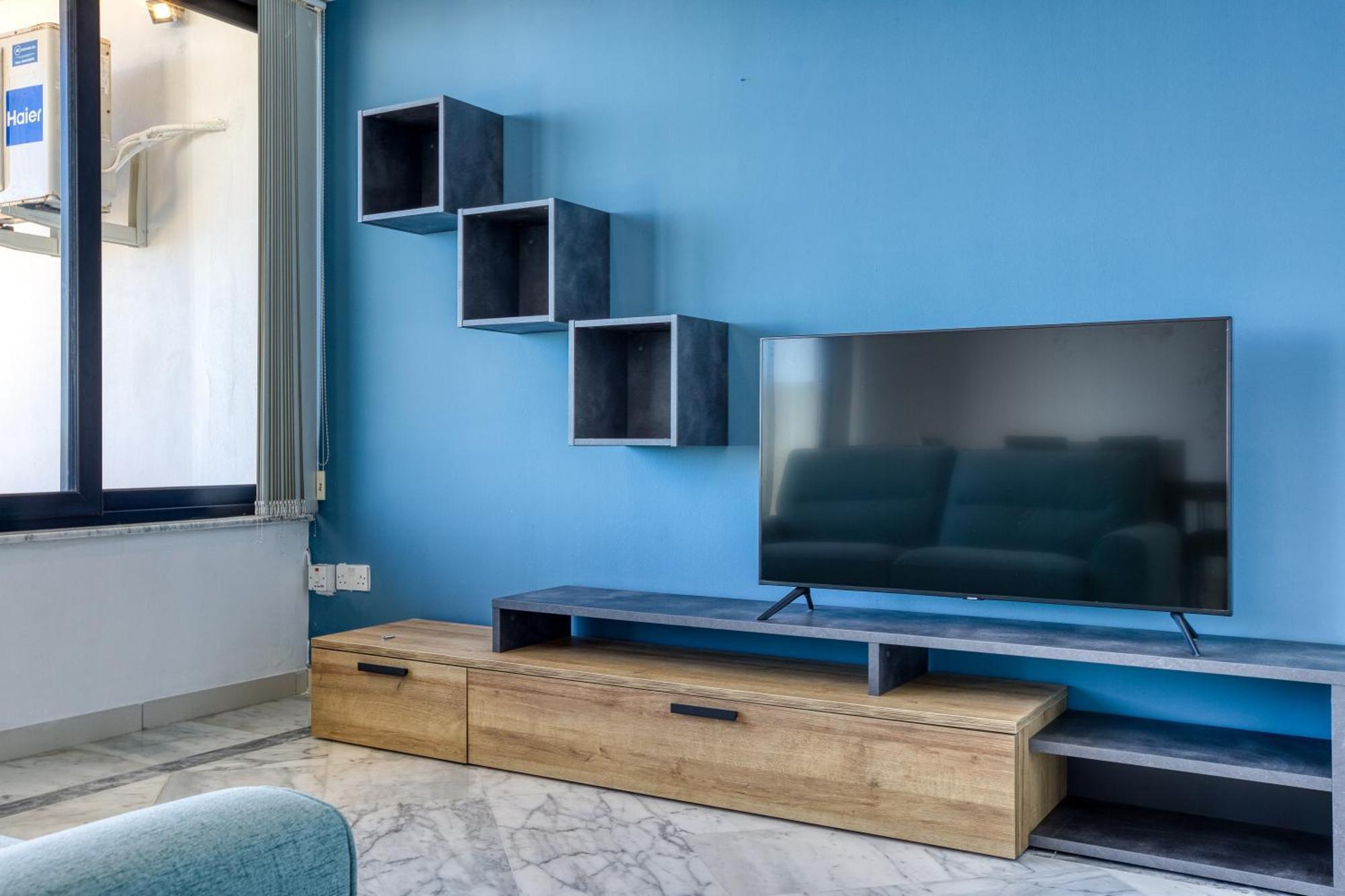 Seafront Sliema Apartment With Balcony & Sea Views By Jl Exterior photo