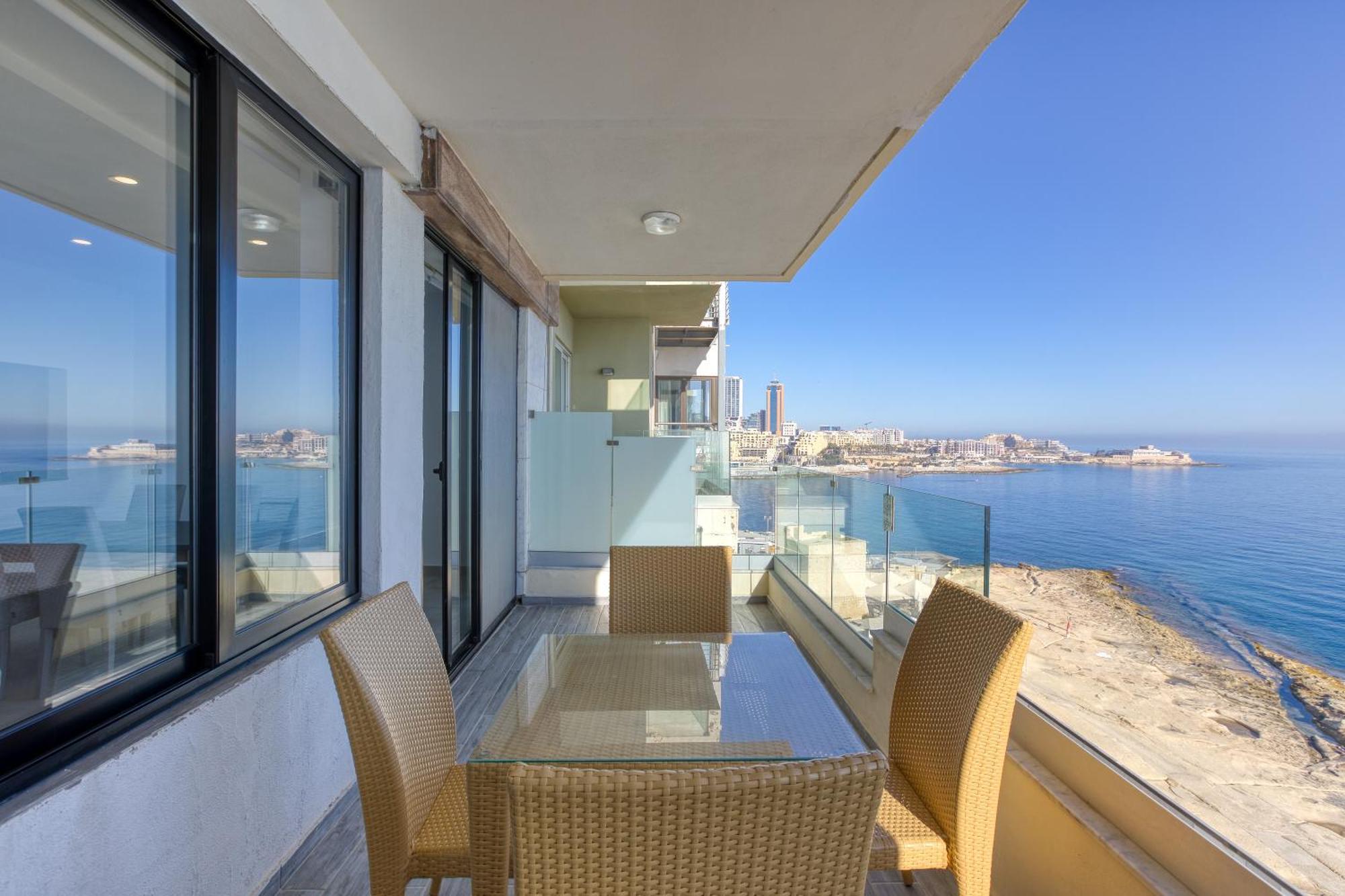 Seafront Sliema Apartment With Balcony & Sea Views By Jl Exterior photo